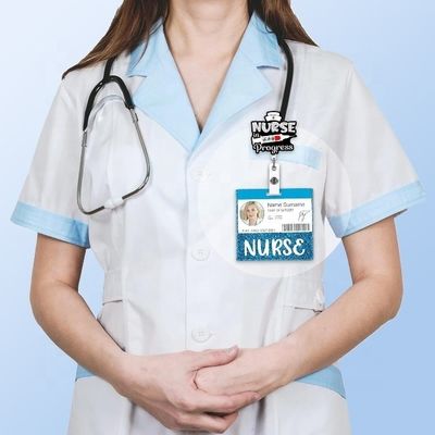 الشريحة الاكريليك الراتجة البراقة شارة صديقي النموذج الأساسي لمنح الهدايا التجارية