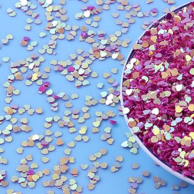 آلاف الخيارات المقدمة السكوينات 3 ملم الشكل قلب الخوخ المختلطة اللمعان مادة بي في سي للأدوات الفنية