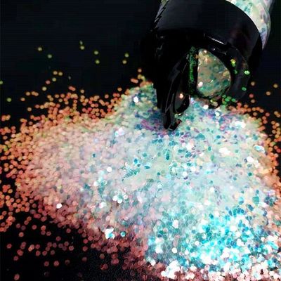 مناسبة عيد الميلاد البراقة البراقة الكمية الدقيقة مسحوق البراقة للوحة البوليستر الحرفية البراقة في مجموعة متنوعة من الألوان
